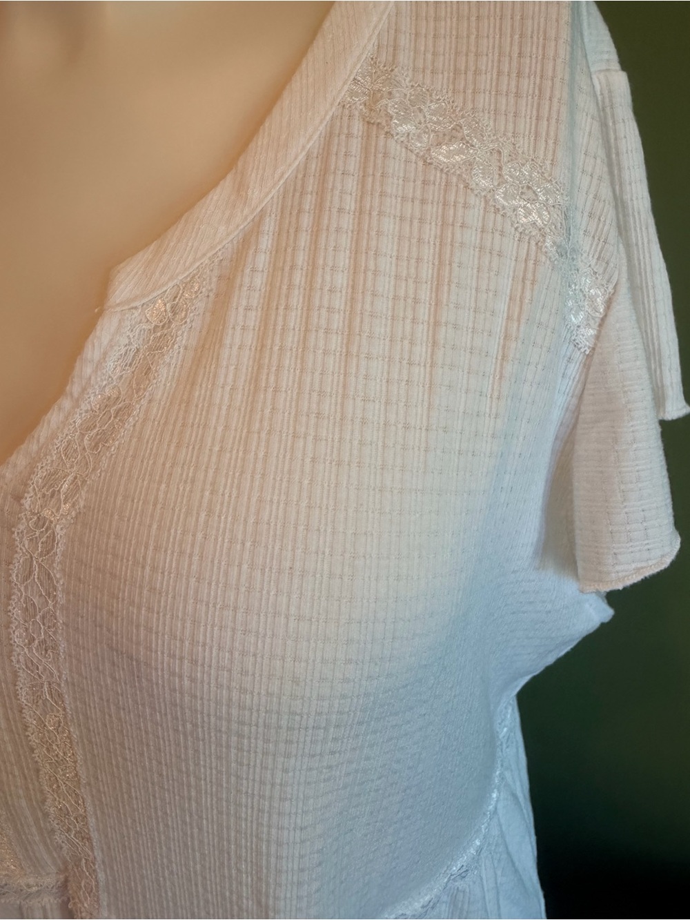 torrid White Ribbed Tank Top - Picture 7 of 14